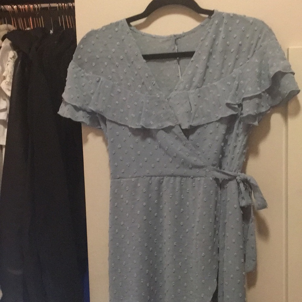 Pretty blue dress!